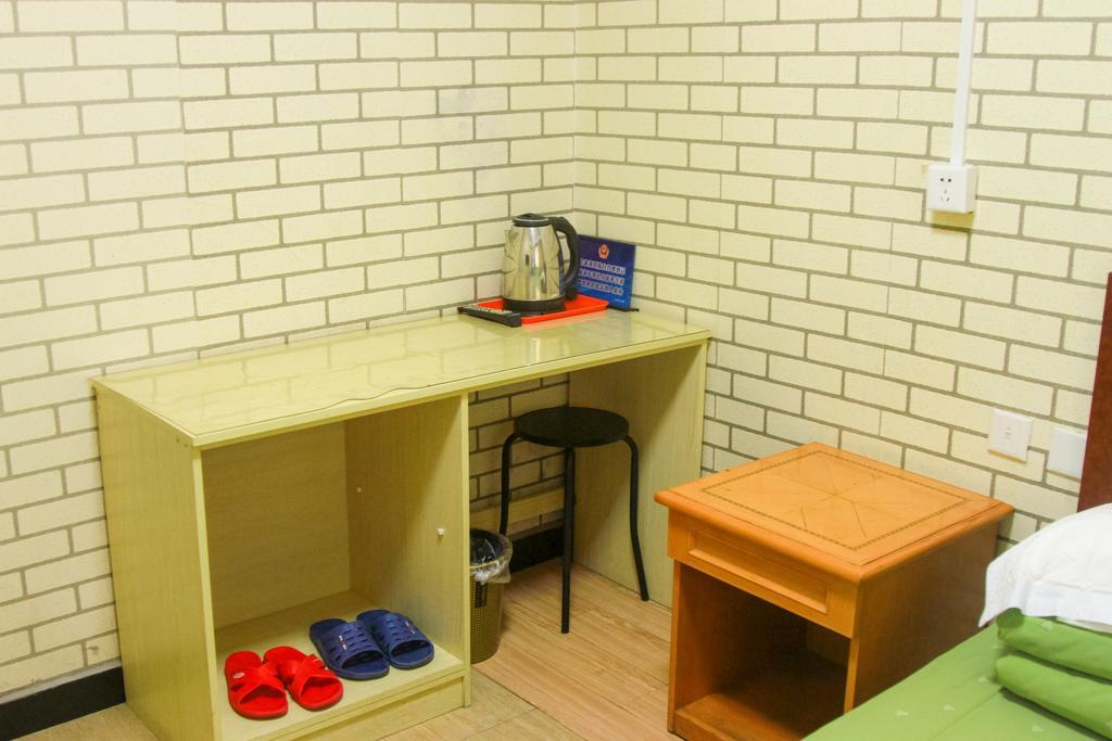 Leo Tian An Men Hostel Beijing Exterior photo